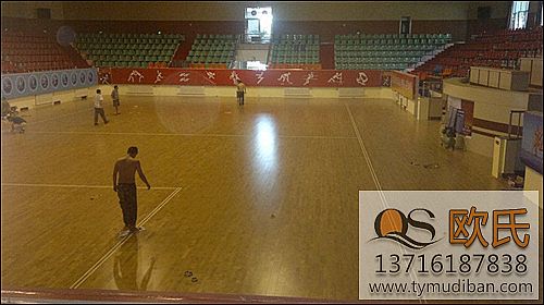 實(shí)木運(yùn)動(dòng)地板,運(yùn)動(dòng)木地板 實(shí)木運(yùn)動(dòng)地板,運(yùn)動(dòng)木地板