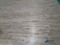 實木體育場館木地板保養