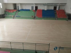 高品質(zhì)運(yùn)動木地板如何保潔